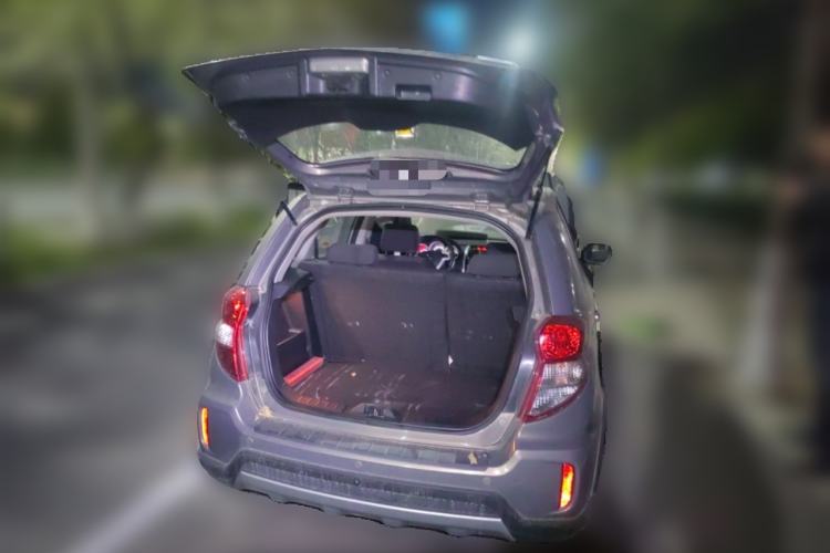 Used CHANGAN CX20 2014 1.4L IMT Sunroof Navigation Version China IV Standard Trunk