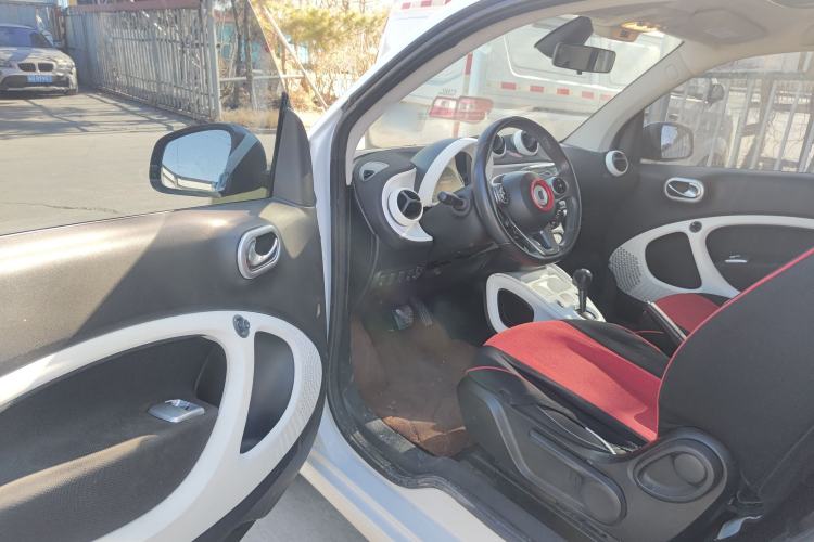Used smart fortwo 2015 1.0L 52 kW Hardtop Passion Edition