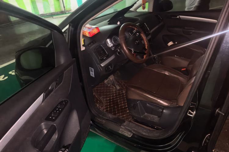 Used Volkswagen Sharan 2016 380TSI Comfort Edition 7-Seater Driver Seat