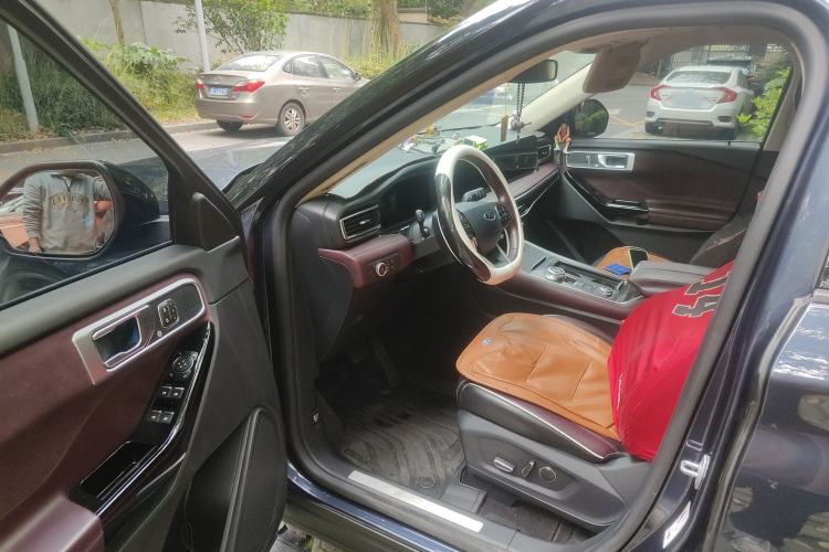 Used Ford Explorer 2023 EcoBoost 285 Four-Wheel Drive Titanium Edition 7-Seater
