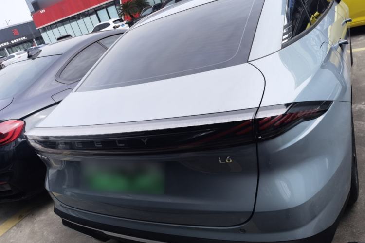 Used Geely Galaxy L6 2024 125km PLUS Dragon Edition
