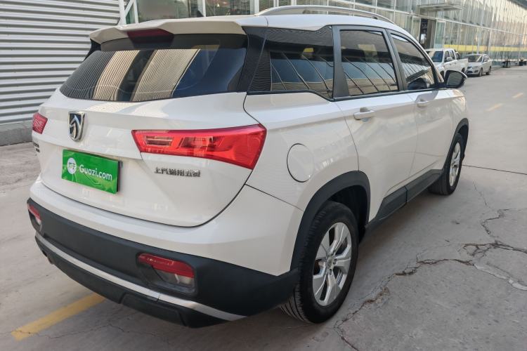 Used Baojun 530 2021 Global Car Anniversary Edition 1.5T Manual Comfort Version 7 Seats
