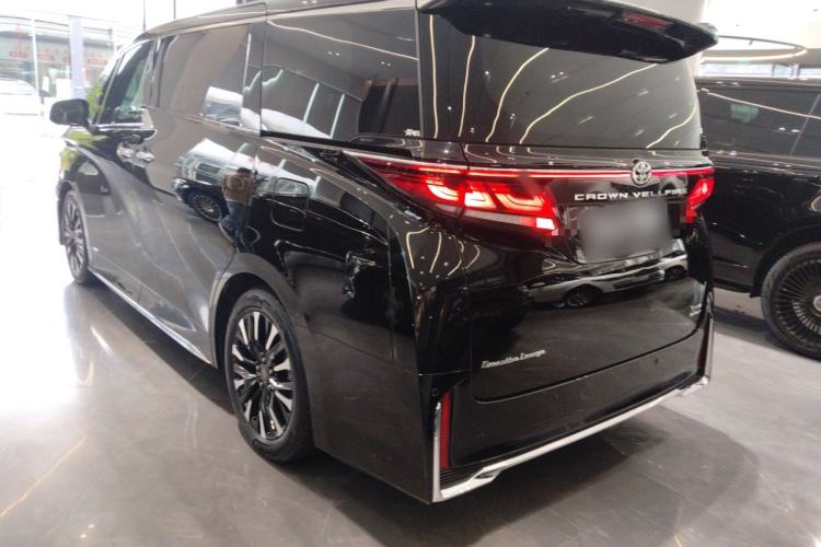 Used Toyota Vellfire 2024 Crown Dual-Engine 2.5L Ultimate Edition Rear Left 45 Deg