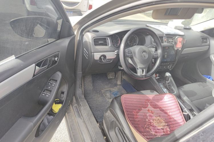 Used Volkswagen Sagitar 2014 Revised Version 1.4TSI Automatic Luxury Edition