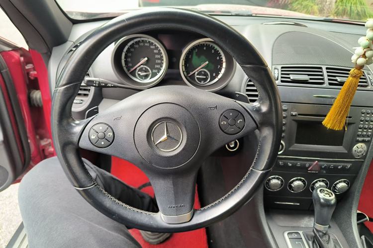 Used Mercedes-Benz SLK-Class 2010 SLK 200K