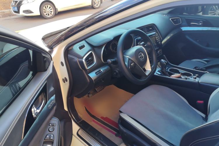 Used Nissan Maxima 2016 2.5L XV Ultimate Edition Driver Seat