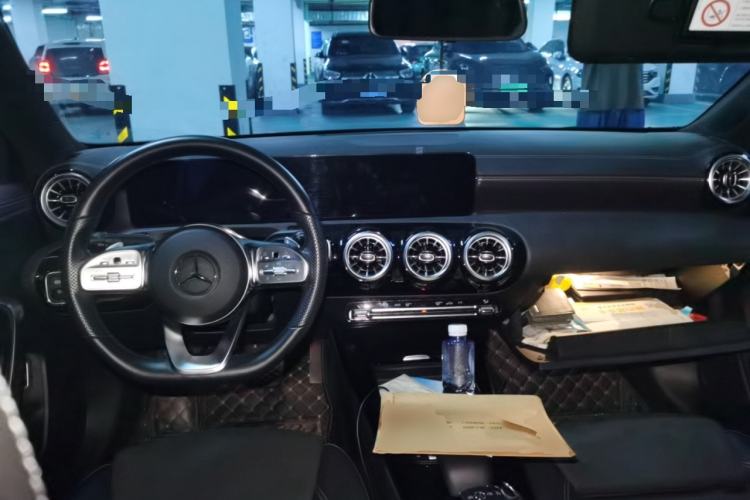 Used Mercedes-Benz A-Class 2022 Revised Version A 200 L Sport Sedan Fashionable Style