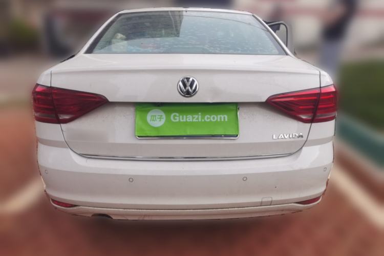 Used Volkswagen Lavida 2015 1.6L Manual Comfort Edition