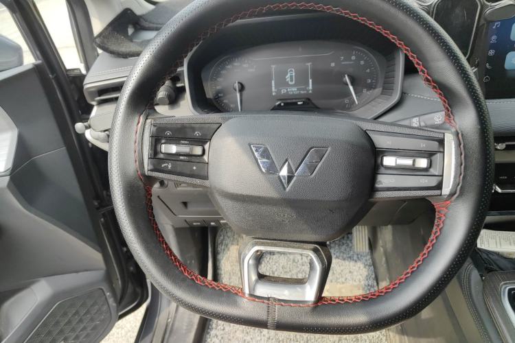 Used Wuling Jiachen 2022 1.5T CVT Smart Luxury Version Steering Wheel