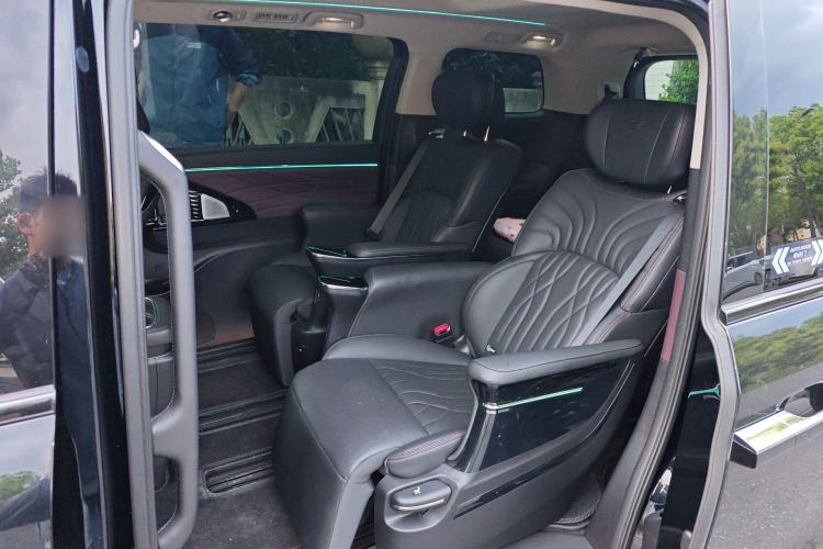 Used GAC Trumpchi M8 2024 Master Series 400T Ultimate Edition Left Rear Seat