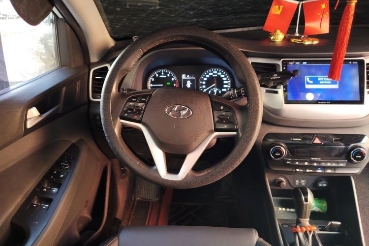 Used Hyundai Tucson 2015 1.6T Dual-Clutch Two-Wheel-Drive Smart Model