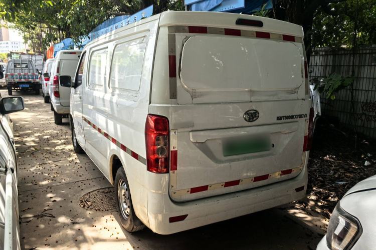 Used Winnerway EM60 2020 KMT5030XXYBEV Van with Flat Roof and Rear-Hinged Doors