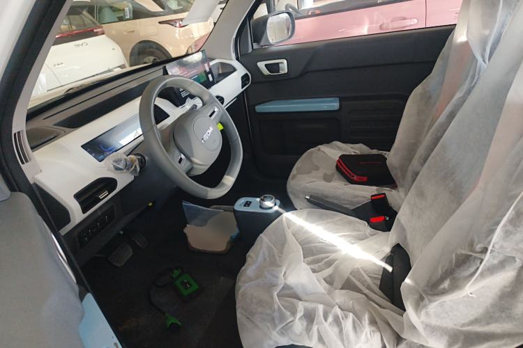 Used Geely Galaxy Panda 2024 Panda Mini 200km Endurance Bear
