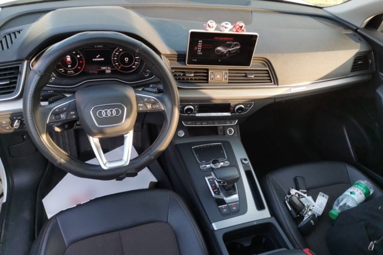 Used Audi Q5L 2018 45 TFSI Prestige Fashion Edition China V Emission Standard Center Console