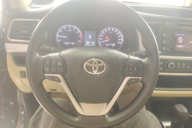 Used Toyota Highlander 2018 2.0T Two-Wheel Drive Elite Edition 7 Seats China VI Standard
