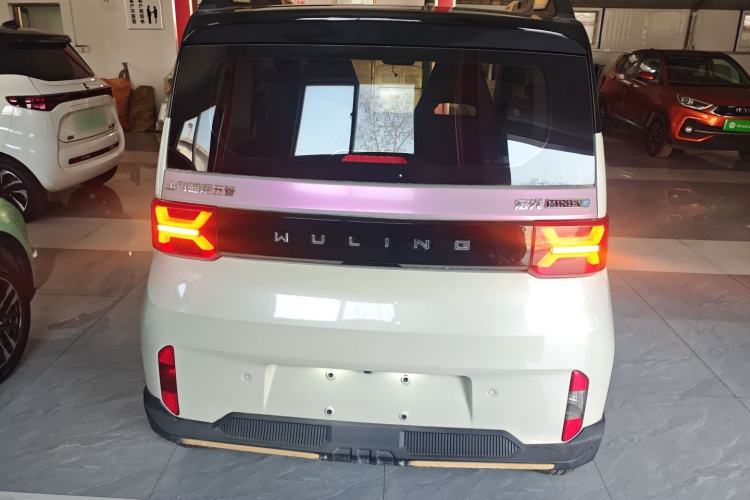 Used Wuling Hongguang MINIEV 2022 GAMEBOY 200km Gaming Edition with Lithium Iron Phosphate Rear