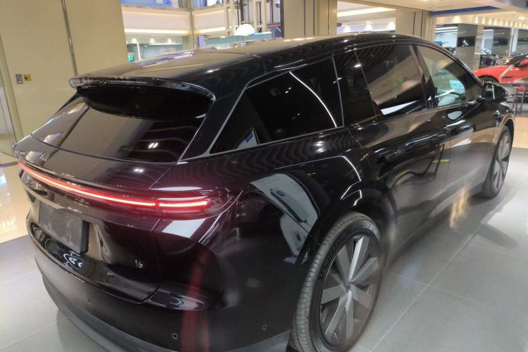 Used Li Auto i6 2025 Model Four-Wheel-Drive Standard Type