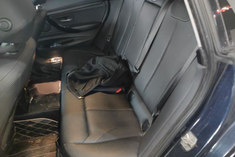 Used BMW 3 Series GT 2018 320i Sport Edition Left Rear Seat