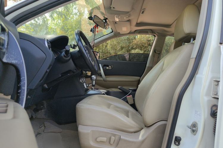 Used Nissan Qashqai 2011 2.0 XV Lea CVT 2WD Left Front Seat