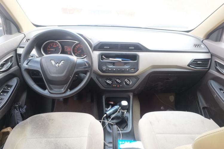 Used Wuling Hongguang 2019 1.5L S Standard Version China VI LAR