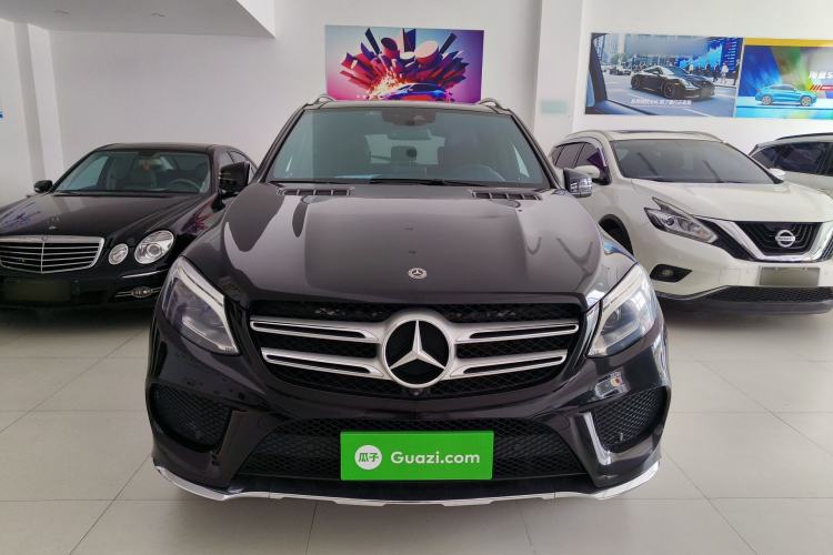 Used Mercedes-Benz GLE 2018 GLE 400 4MATIC Exclusive Edition Front