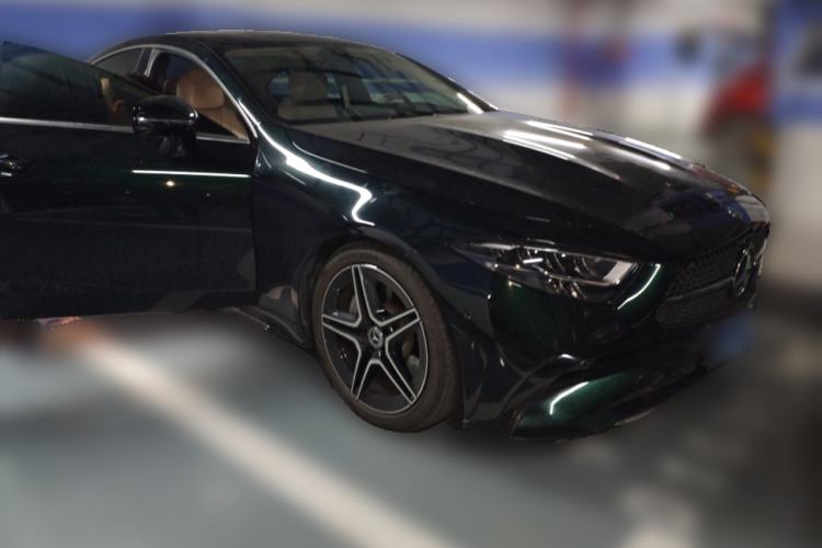 Used Mercedes-Benz CLS 2023 Refreshed CLS 300 Dynamic Edition Front Right 45 Deg