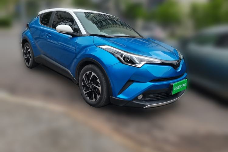 Used Toyota IZOA 2018 2.0L Yichi Version China VI Standard Front Right 45 Deg