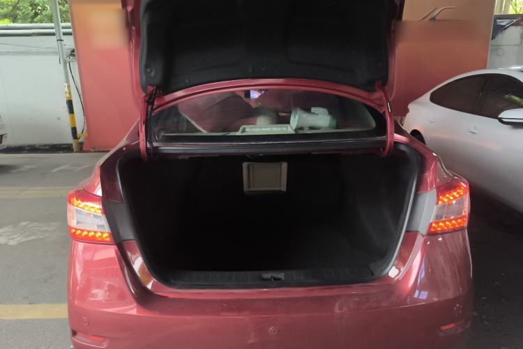 Used Nissan Sylphy 2014 1.6XV CVT Deluxe Edition