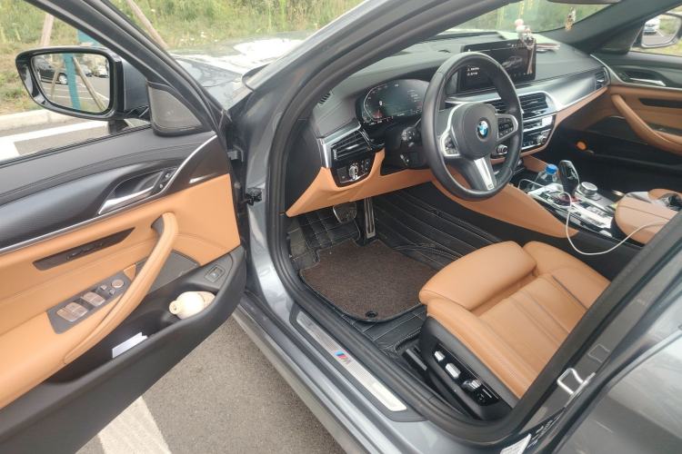 Used BMW 5 Series 2022 Restyled 540i Luxury Edition M Sport Package