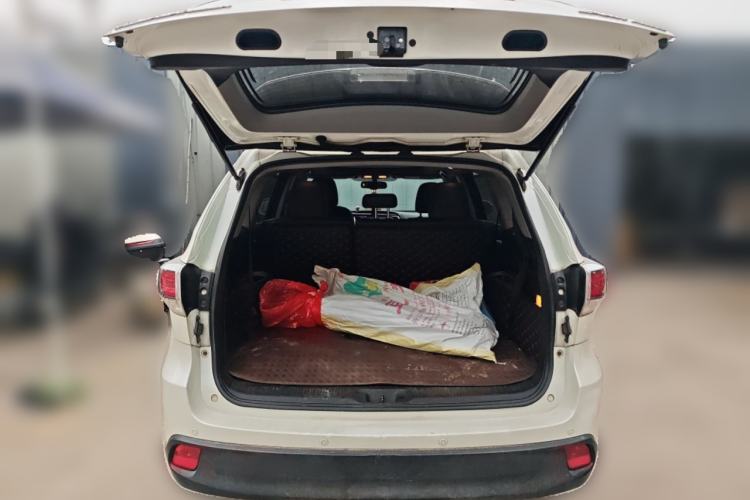 Used Toyota Highlander 2017 2.0T Four-Wheel Drive Luxury Edition 7 Seats Trunk