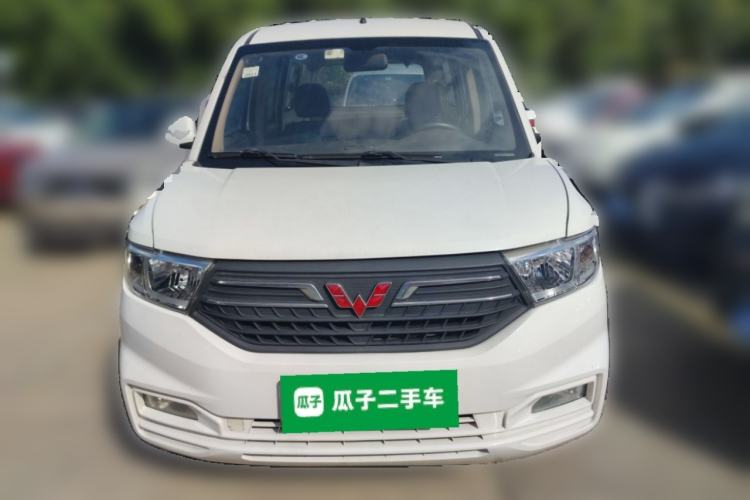 Used Wuling Hongguang V 2019 1.5L Enjoyment Version China VI LAR Front