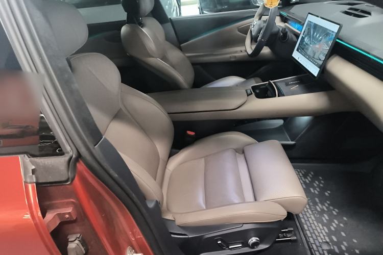 Used Lynk & Co Z10 2025 95 kWh 702 km All-Wheel Drive Intelligent Driving Ultra Right Front Seat