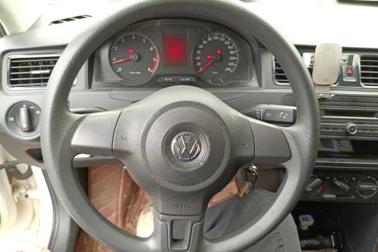 Used Volkswagen Santana 2015 1.4L Manual Fashion Edition Steering Wheel