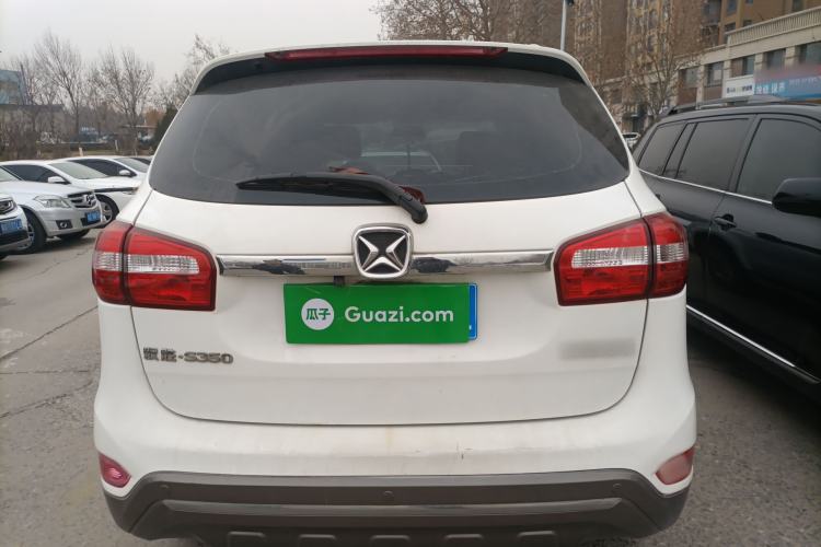 Used JMC Yusheng S350 2013 2.4T Automatic 2WD Diesel Luxury Edition 5 Seats
