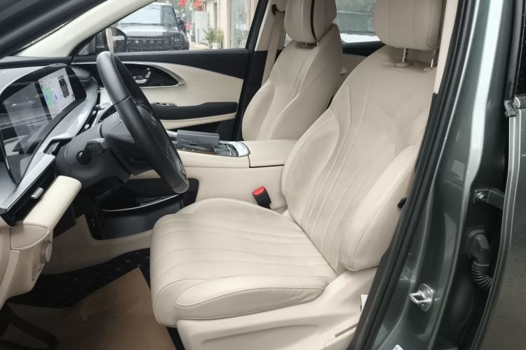 Used EXEED Lingyun 2024 300T Two-Wheel Drive Starlight Edition
