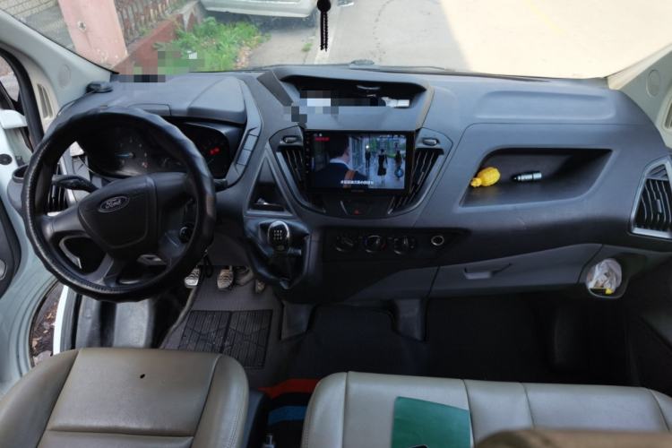 Used Ford Transit 2019 2.0T Diesel Multi-Purpose Commercial Vehicle Mid-Drive Mid-Roof 6-Seater China VI Standard Center Console