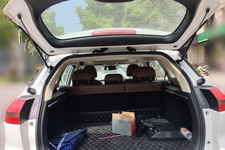 Used Geely Auto Emgrand X7 Sport 2016 1.8TD Automatic ZhiZun Version Trunk