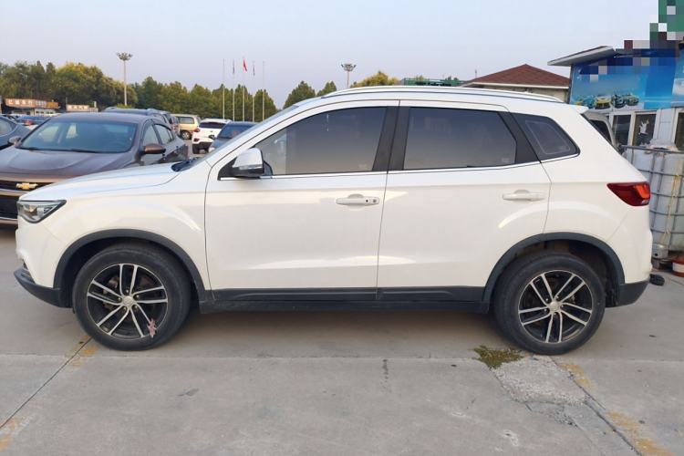 Used Bestune X40 2018 Internet Celebrity Edition 1.6L Automatic Luxury Version
