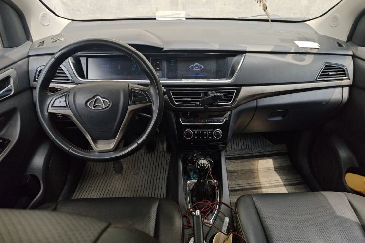 Used CHANGAN KAICHENG Oushang A600 2016 1.5L Manual Luxury 7-Seater Center Console
