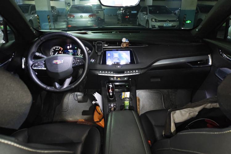 Used Cadillac XT4 2020 28T Two-Wheel-Drive Leading Version Center Console