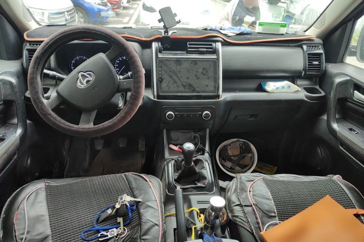 Used CHANGAN OSHAN X70A 2019 1.5L Manual Classic Model China VI Standard
