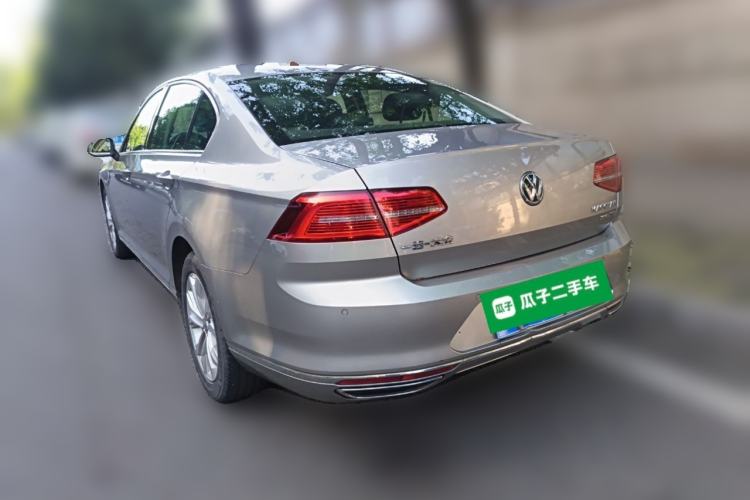 Used Volkswagen Magotan 2017 330TSI DSG Luxury Model