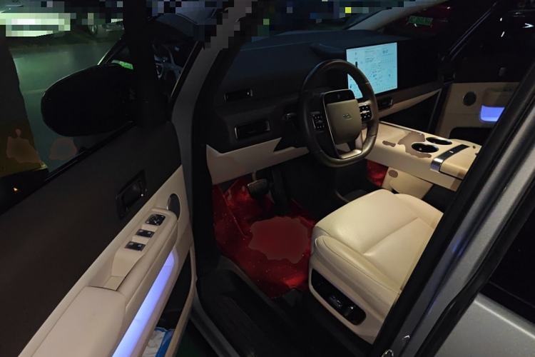 Used Li Auto MEGA 2024 Ultra Model