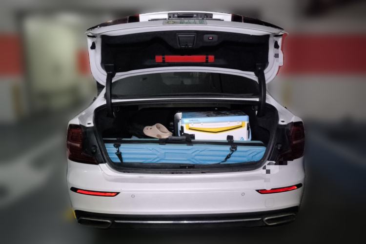 Used Volvo S60 2020 T4 Zhiyi Luxury Edition
