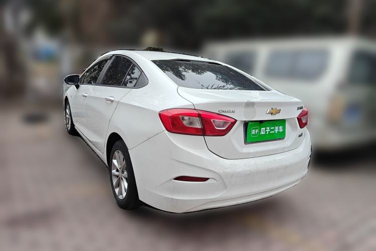 Used Chevrolet Cruze 2017 1.5L Automatic Pioneer Sunroof Edition