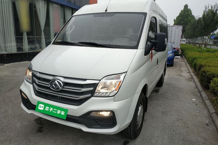 Used SAIC MAXUS Xintu V80 2024 Aotong Value Edition 6AMT Short Wheelbase Mid-Roof Model 127 Ps 5/6 Seats