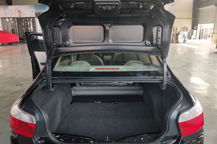 Used Citroen Elysee 2014 1.6L Manual Fashion Edition
