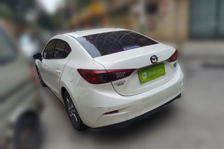 Used Mazda 3 Axela 2016 Sedan 1.5L Automatic Comfort Model