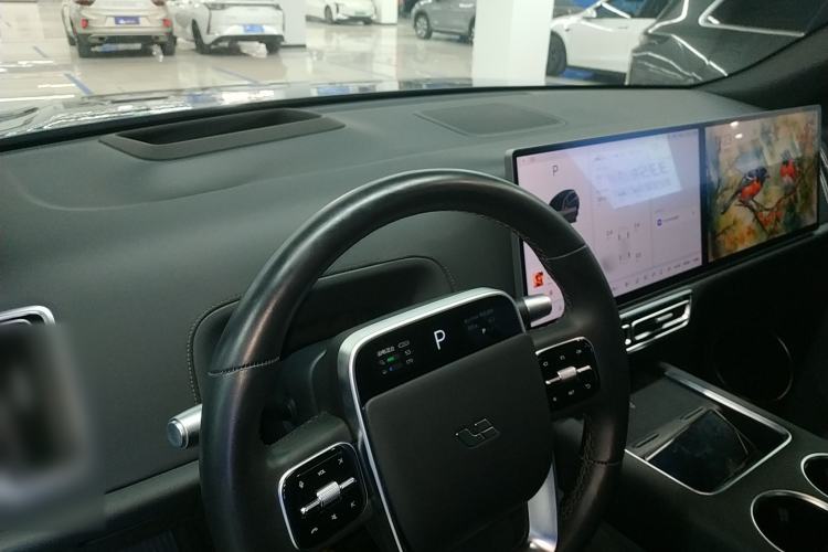 Used Li Auto L8 2023 Pro Model
