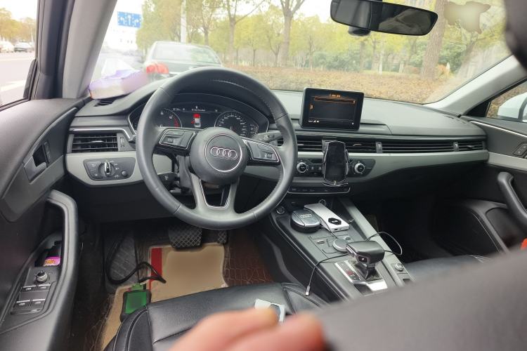 Used Audi A4L 2018 30th Anniversary Edition 40 TFSI Trendy Model